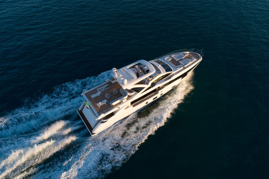 new boat Azimut / Grande / Grande 32 METRI_image